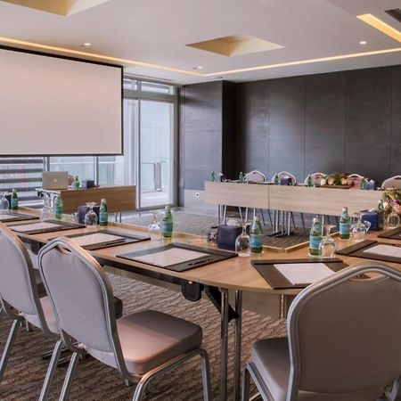 The Abdali Boulevard Hotel Amman Luaran gambar Meeting room
