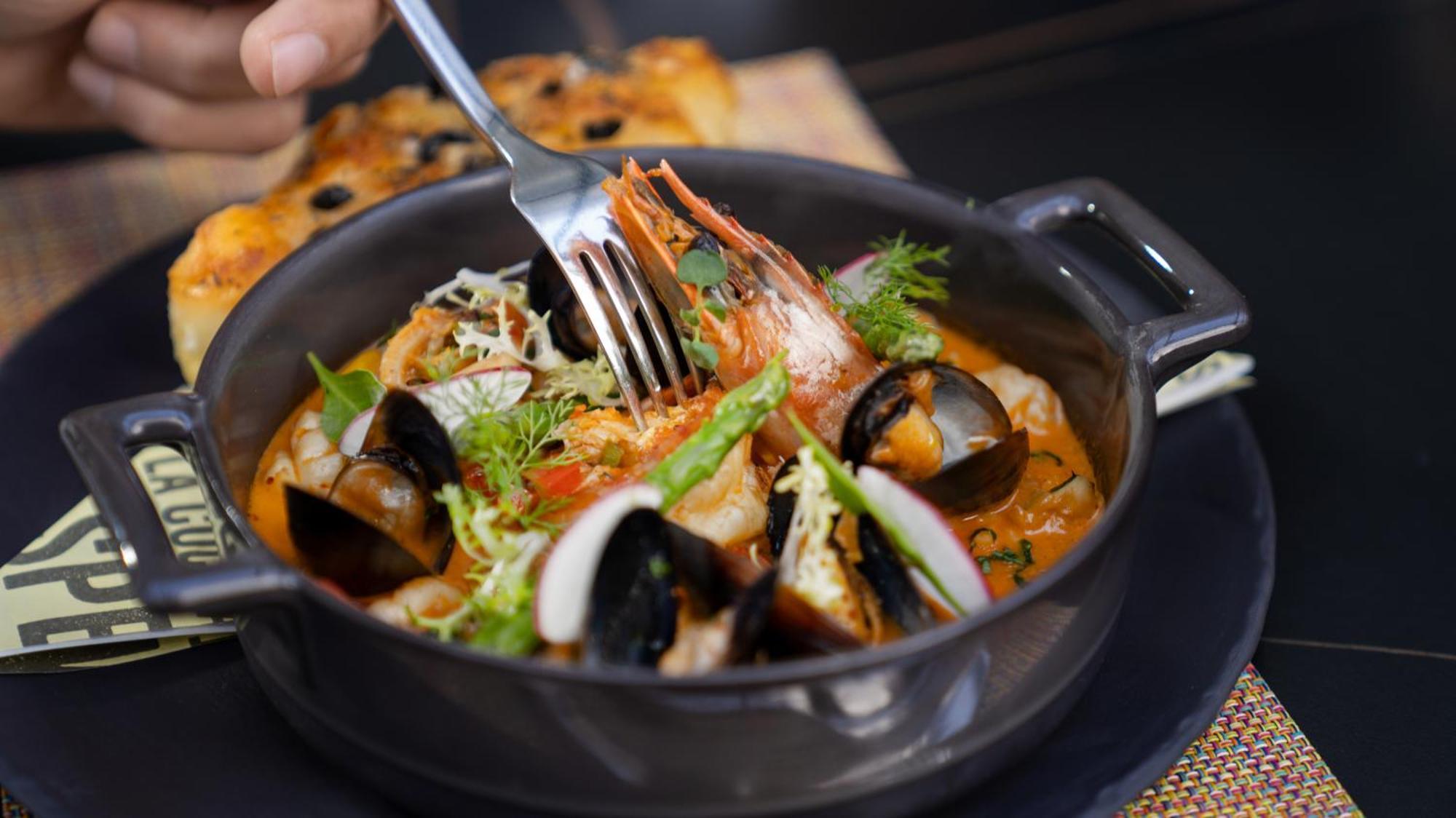 The Abdali Boulevard Hotel Amman Luaran gambar Thai seafood curry